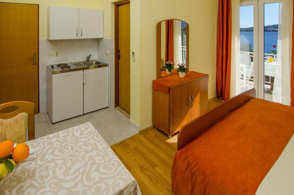 Bed & Breakfast Villa Vrgorac 오레비츠 외부 사진